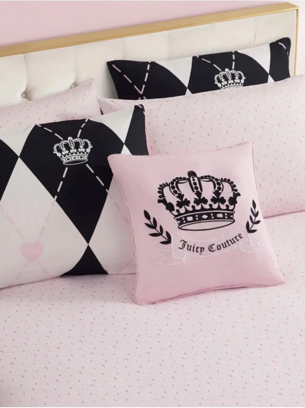 Juicy Couture Pink and Black Crown Reversable Comforter Set BRAND NEW